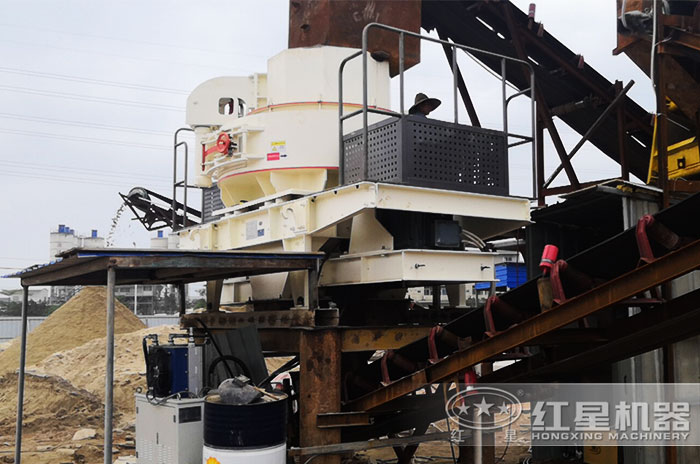 制砂加工現(xiàn)場(chǎng) 制砂加工現(xiàn)場(chǎng)