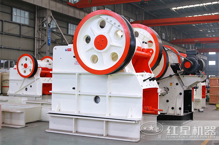 紅星機(jī)器專業(yè)的顎式破碎機(jī)直銷廠家 紅星機(jī)器專業(yè)的顎式破碎機(jī)直銷廠家