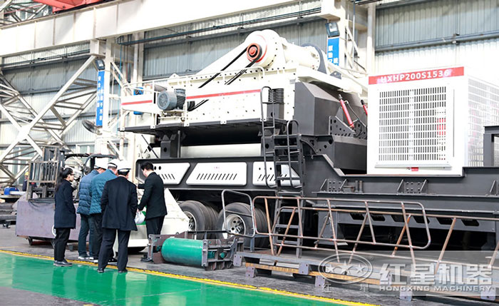 客戶到紅星廠區(qū)直接參觀考察設(shè)備 客戶到紅星廠區(qū)直接參觀考察設(shè)備