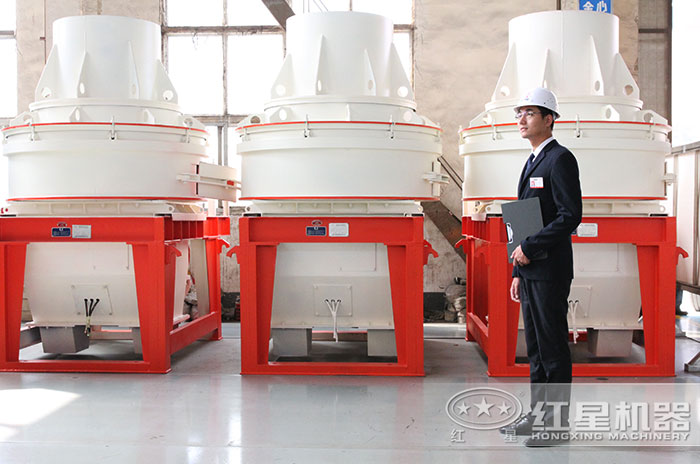 專業(yè)的小型制砂機生產(chǎn)車間 專業(yè)的小型制砂機生產(chǎn)車間