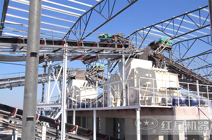 紅星河北用戶大型石料粉碎機(jī)作業(yè)現(xiàn)場(chǎng) 紅星河北用戶大型石料粉碎機(jī)作業(yè)現(xiàn)場(chǎng)