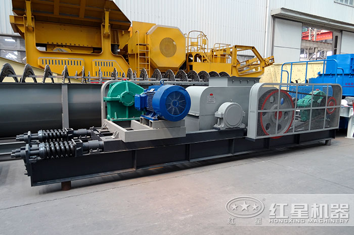 對(duì)輥式粉碎機(jī) 對(duì)輥式粉碎機(jī)