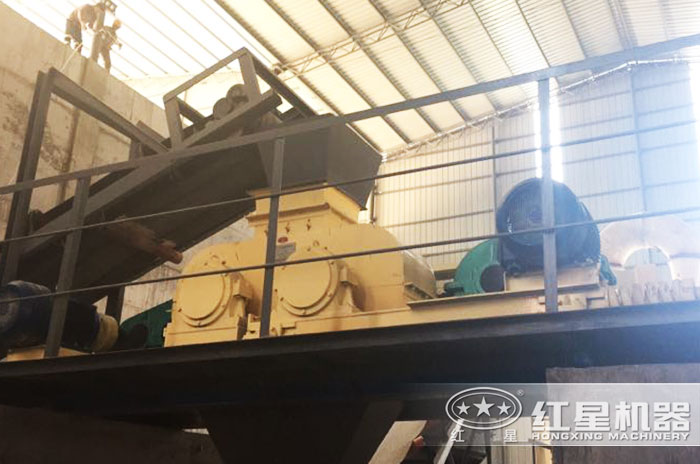 齒輥式煤炭破碎機(jī)設(shè)備試機(jī)現(xiàn)場 齒輥式煤炭破碎機(jī)設(shè)備試機(jī)現(xiàn)場