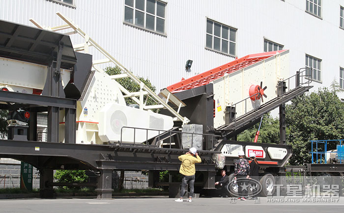 到紅星機(jī)器廠區(qū)參觀考察設(shè)備 到紅星機(jī)器廠區(qū)參觀考察設(shè)備