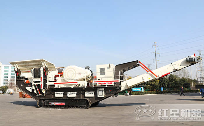 履帶式破碎機(jī)設(shè)備智能操作，自行驅(qū)動(dòng)行走