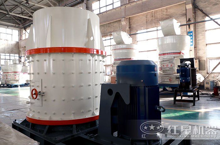 復合式制砂機生產(chǎn)車間展示 復合式制砂機生產(chǎn)車間展示