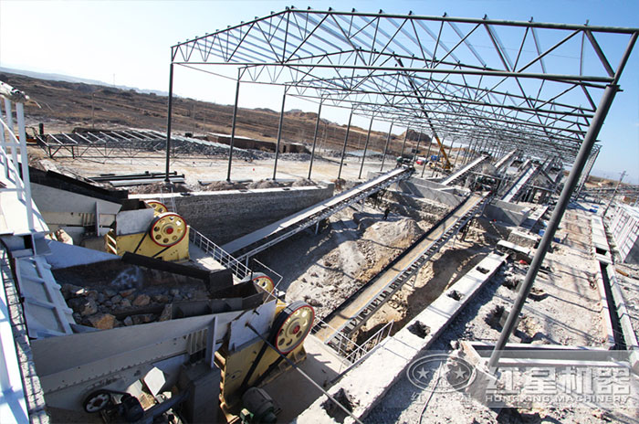 山東用戶液壓巖石破碎機作業(yè)現(xiàn)場