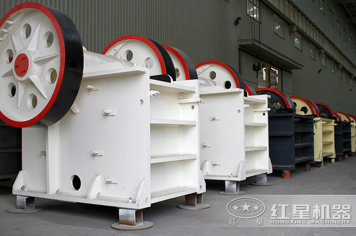 粗顎破碎機設(shè)備圖 粗顎破碎機設(shè)備圖