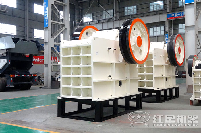 石灰破碎機(jī)設(shè)備展示