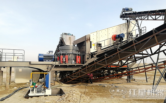 曲陽移動(dòng)破碎石子生產(chǎn)現(xiàn)場(chǎng) 曲陽移動(dòng)破碎石子生產(chǎn)現(xiàn)場(chǎng)