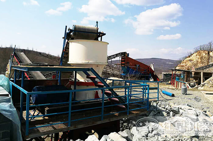 貴州用戶單缸圓錐破碎機(jī)加工現(xiàn)場(chǎng) 貴州用戶單缸圓錐破碎機(jī)加工現(xiàn)場(chǎng)