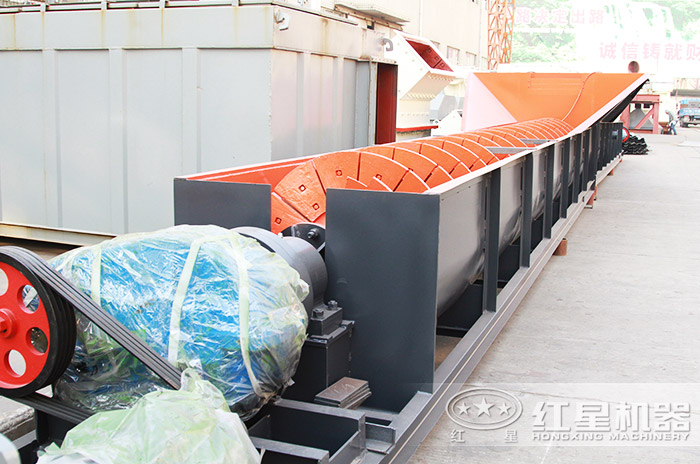 螺旋洗砂機(jī)設(shè)備展示 螺旋洗砂機(jī)設(shè)備展示