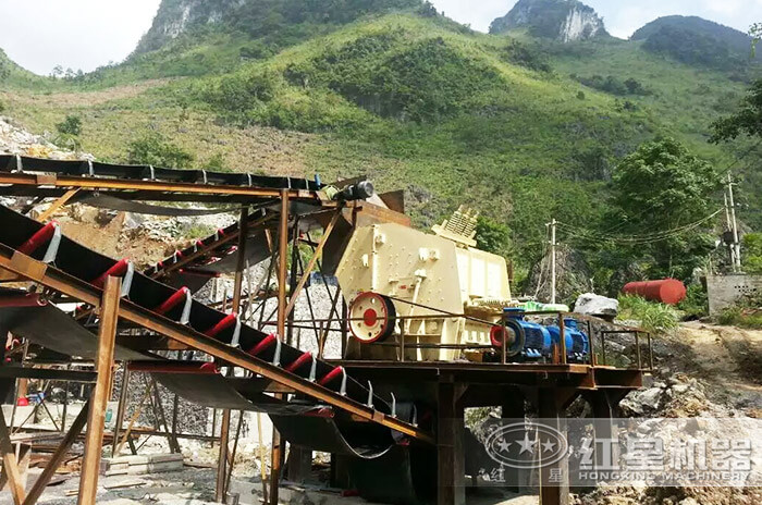 紅星山西用戶pf1214反擊式破碎機作業(yè)現(xiàn)場 紅星山西用戶pf1214反擊式破碎機作業(yè)現(xiàn)場