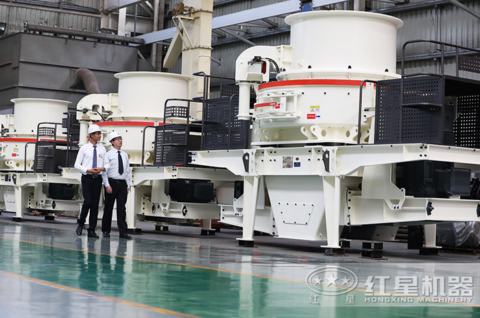 客戶(hù)到紅星機(jī)器廠區(qū)參觀考察設(shè)備 客戶(hù)到紅星機(jī)器廠區(qū)參觀考察設(shè)備