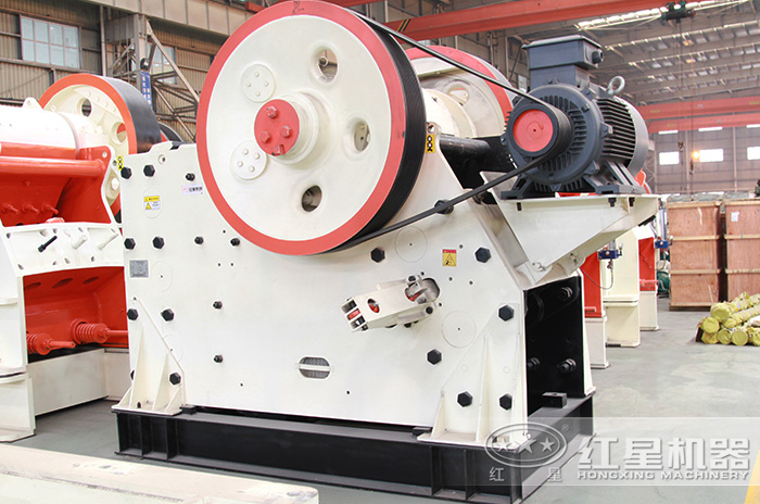 CJ歐版顎式破碎機(jī)設(shè)備展示 CJ歐版顎式破碎機(jī)設(shè)備展示