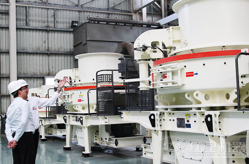 客戶到紅星廠區(qū)參觀機(jī)制河沙設(shè)備 客戶到紅星廠區(qū)參觀機(jī)制河沙設(shè)備