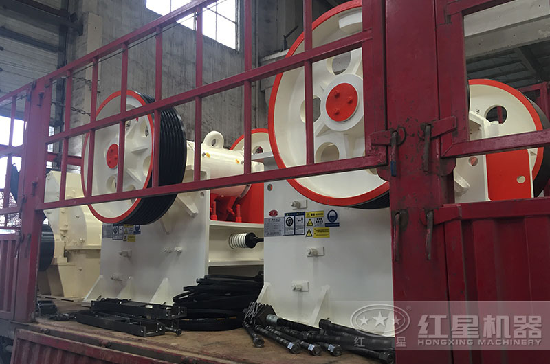 紅星固定式破碎機發(fā)往河北 紅星固定式破碎機發(fā)往河北