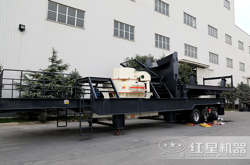 輪胎式移動制砂設(shè)備實拍圖 輪胎式移動制砂設(shè)備實拍圖