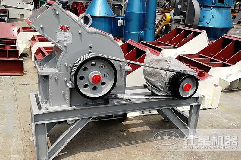 PC小型錘式破碎機(jī) PC小型錘式破碎機(jī)