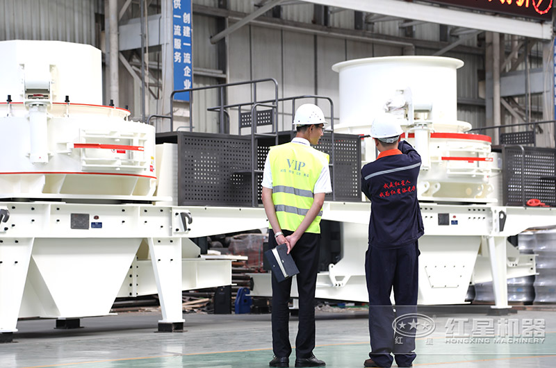 紅星破碎制沙設(shè)備車間 紅星破碎制沙設(shè)備車間