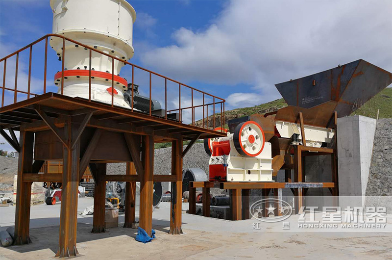 固定式碎石打粉現(xiàn)場 固定式碎石打粉現(xiàn)場