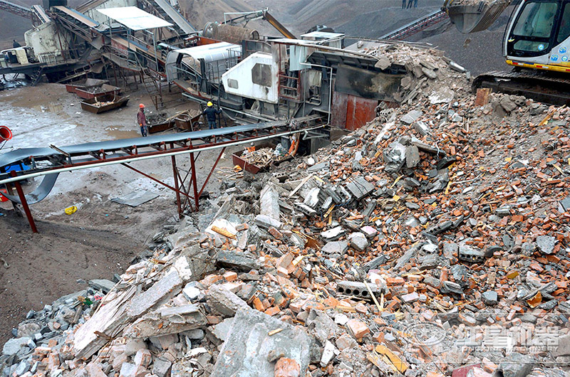 移動(dòng)破碎站可讓混凝土廢料變廢為寶，實(shí)現(xiàn)價(jià)值