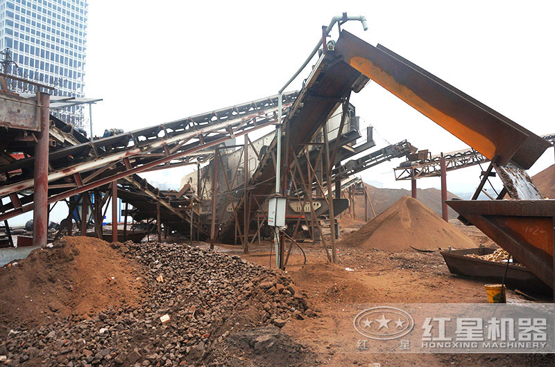 移動式制砂洗砂現(xiàn)場 移動式制砂洗砂現(xiàn)場