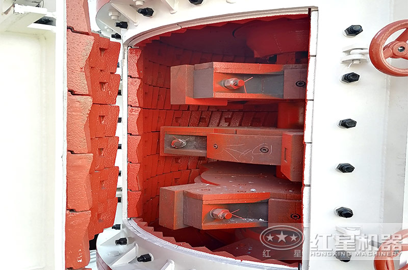 立式破碎機生產(chǎn)石料產(chǎn)能高，破碎性能強