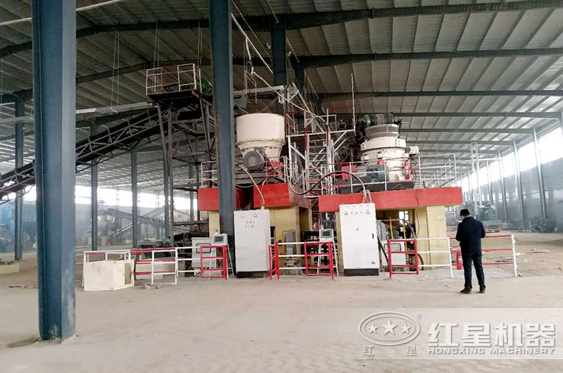 固定式碎石生產線作業(yè)現(xiàn)場 固定式碎石生產線作業(yè)現(xiàn)場